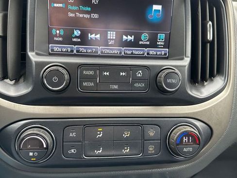 Used 2017 Chevrolet Colorado Z71 image 22