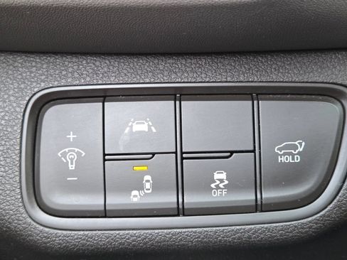Used 2019 Hyundai Santa Fe FWD image 16