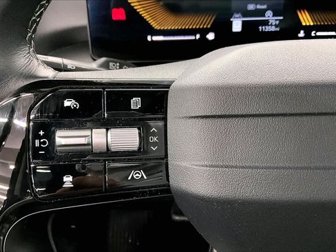 Used 2026 Kia Sorento LX FWD image 23