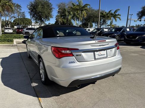 Used 2011 Chrysler 200 Touring image 14