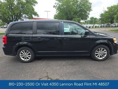 Used 2018 Dodge Grand Caravan SXT FWD image 9