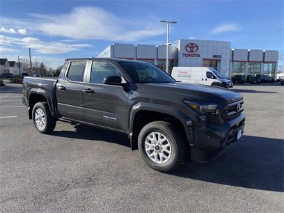 New 2025 Toyota Tacoma SR5