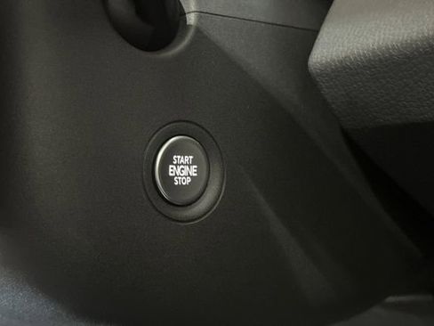 Certified 2023 Volkswagen ID.4 Pro image 28