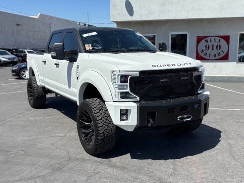 Used 2022 Ford F250 Platinum AWD/4WD image 1