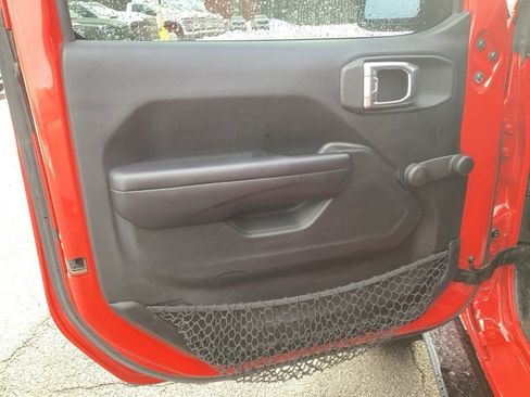 Used 2018 Jeep Wrangler Unlimited Sport image 18