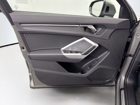 Certified 2025 Audi Q3 2.0T Premium w/ Convenience Package image 22