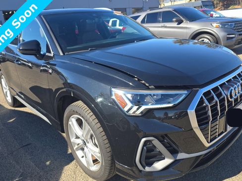 Used 2022 Audi Q3 2.0T Premium Plus w/ Premium Plus Package image 1