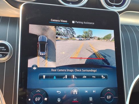 Used 2023 Mercedes-Benz GLC 300 4MATIC image 22