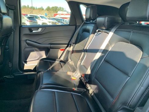 Used 2024 Ford Escape Platinum image 17