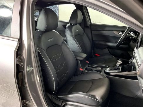 Used 2023 Kia Forte GT-Line w/ GT-Line Premium Package image 6