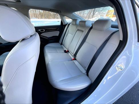 Used 2024 Honda Civic Touring image 14
