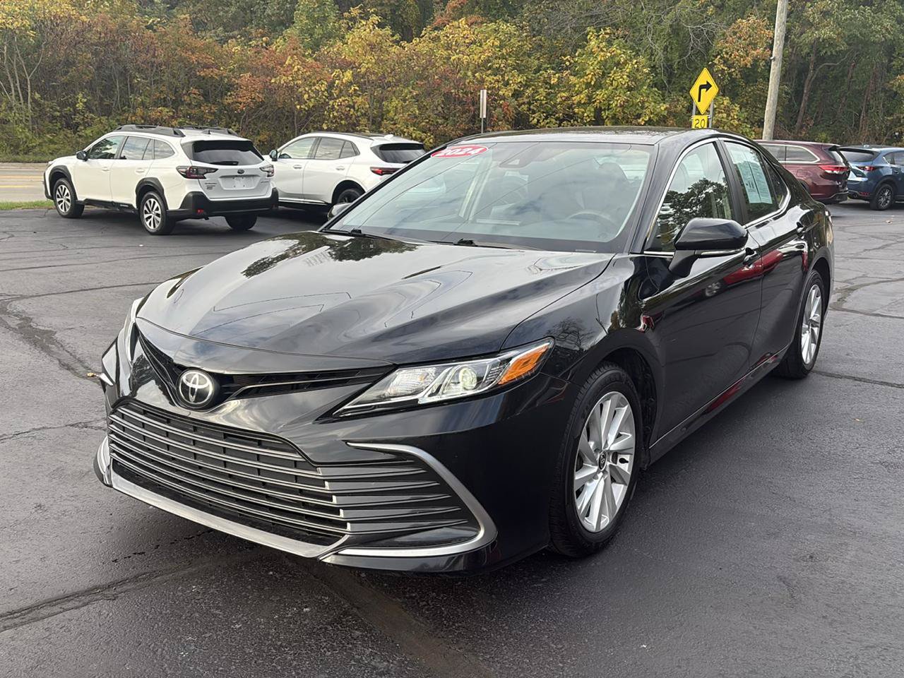 Used 2024 Toyota Camry LE FWD image 3