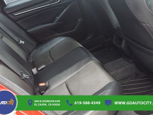 Used 2018 Honda Accord Sport image 13