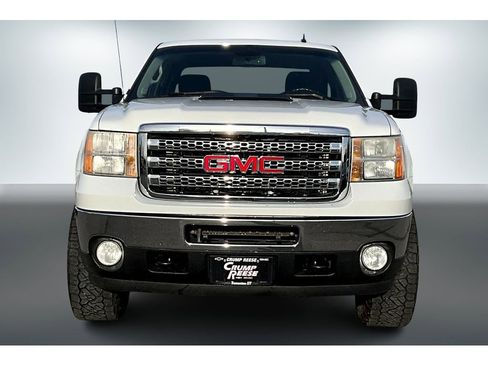 Used 2014 GMC Sierra 2500 SLE w/ SLE Preferred Package image 2