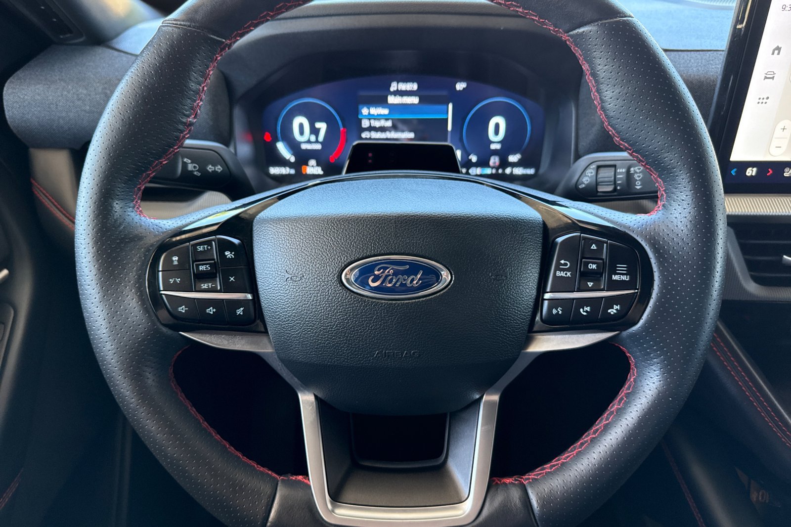 Used 2025 Ford Explorer ST-Line AWD/4WD image 36