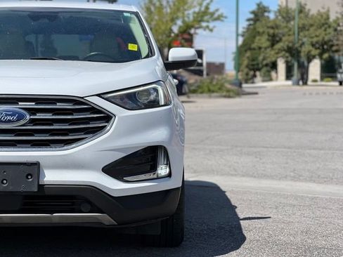 Used 2022 Ford Edge SEL w/ Convenience Package AWD/4WD image 11
