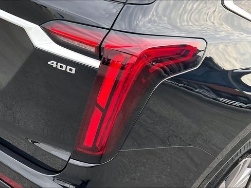 Used 2025 Cadillac XT6 Premium Luxury image 29