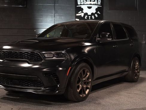 Used 2021 Dodge Durango SRT Hellcat w/ Technology Group image 1