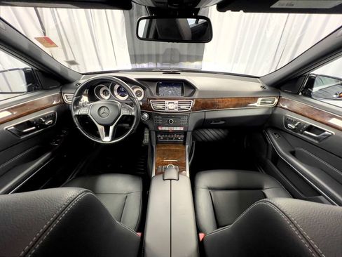 Used 2016 Mercedes-Benz E 350 4MATIC Wagon image 17