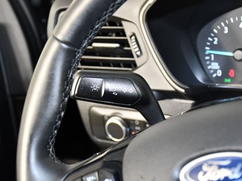 Used 2022 Ford Escape SE w/ SE Sport Appearance Package AWD/4WD image 16