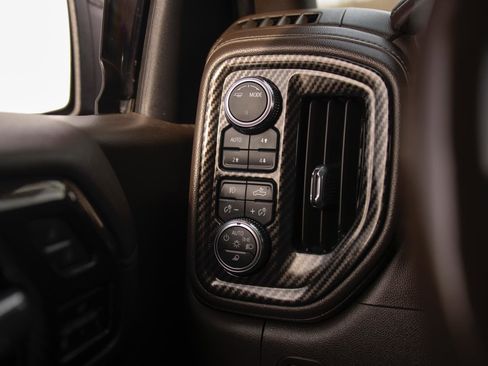 Used 2022 GMC Sierra 1500 Denali w/ Denali Premium Package image 10