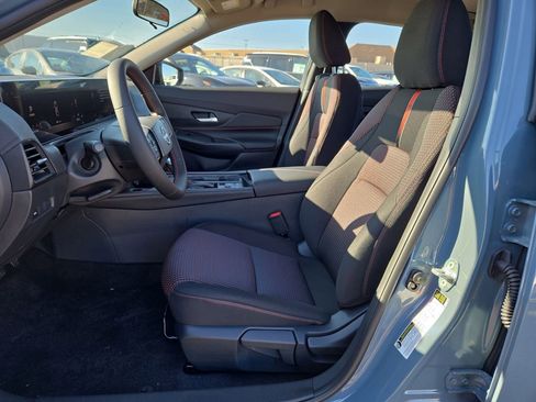New 2026 Nissan Sentra SR w/ Floor Mat Package FWD image 10