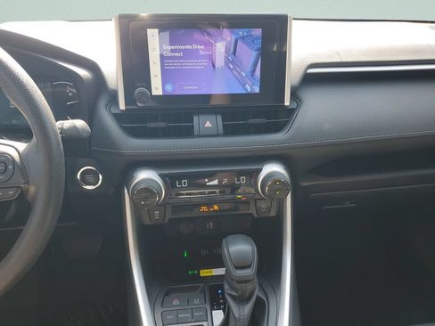 Used 2025 Toyota RAV4 XLE FWD image 15