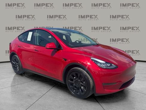Used 2021 Tesla Model Y Long Range AWD/4WD image 4