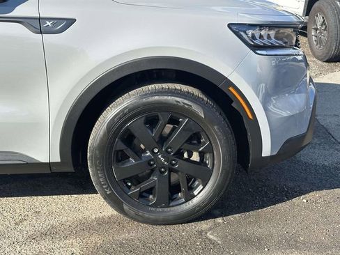 Used 2023 Kia Sorento S w/ Panoramic Sunroof Package image 10