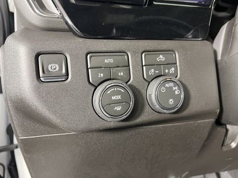 New 2026 Chevrolet Silverado 1500 LT w/ Convenience Package II AWD/4WD image 18