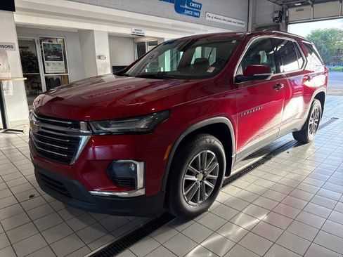 Used 2023 Chevrolet Traverse LT FWD image 7