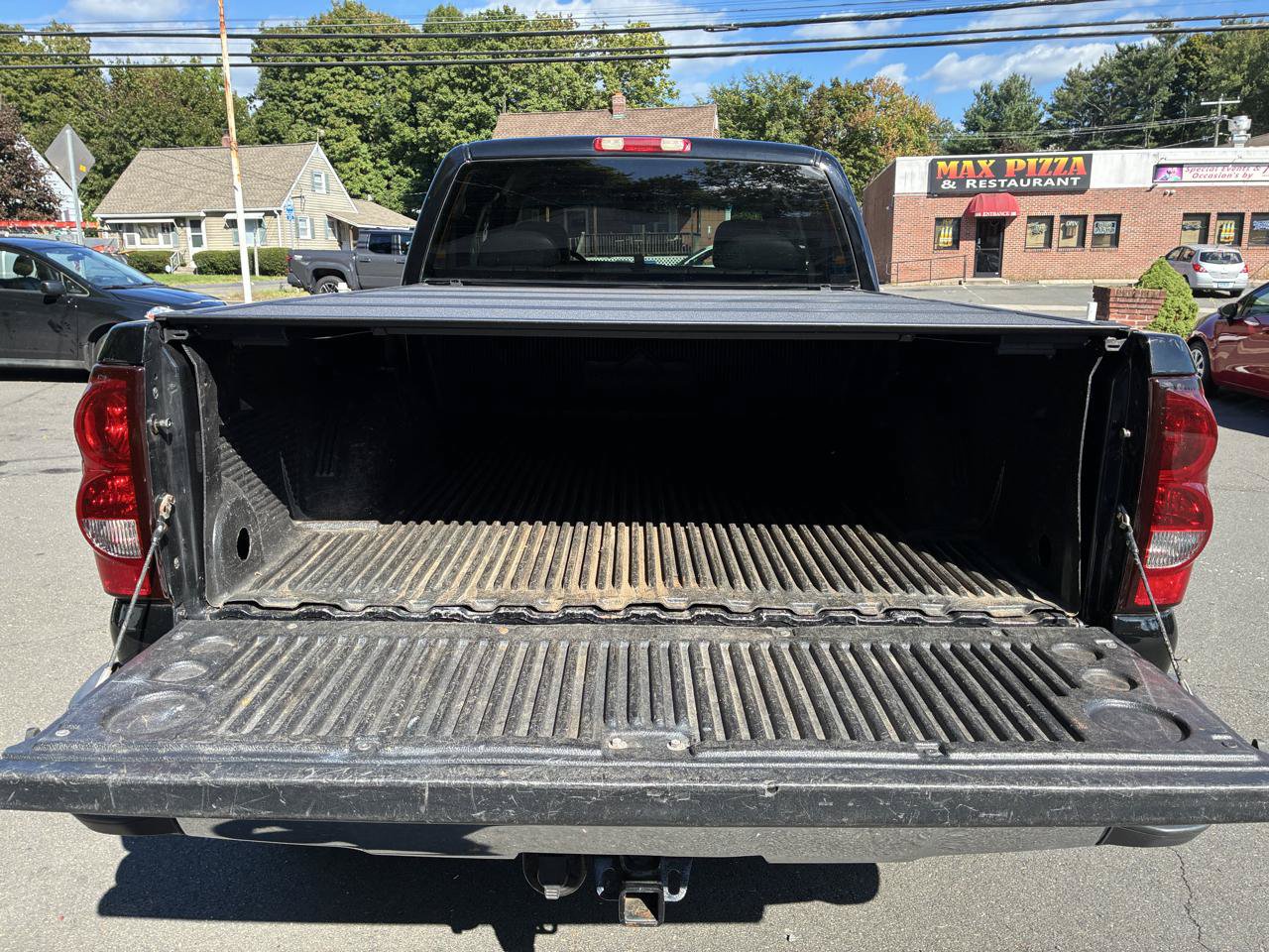 Used 2005 Chevrolet Silverado 2500 LT w/ Snow Plow Prep Package AWD/4WD image 11