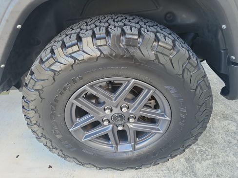 Used 2021 Jeep Wrangler Sport AWD/4WD image 8