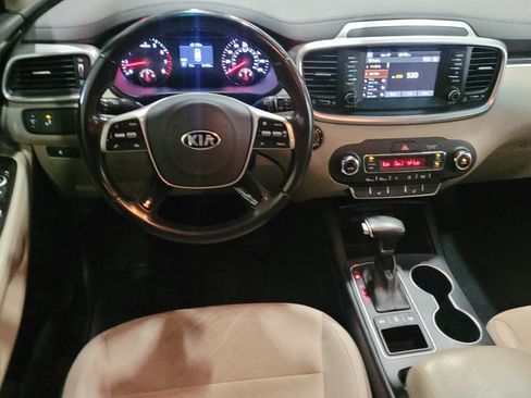 Used 2020 Kia Sorento S AWD/4WD image 22