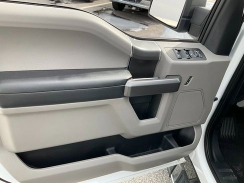 Used 2020 Ford F150 XLT w/ Equipment Group 302A Luxury image 7