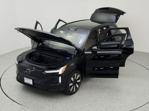 New 2025 Volvo EX90 Plus image 35