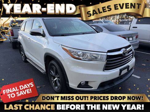 Used 2016 Toyota Highlander XLE image 1