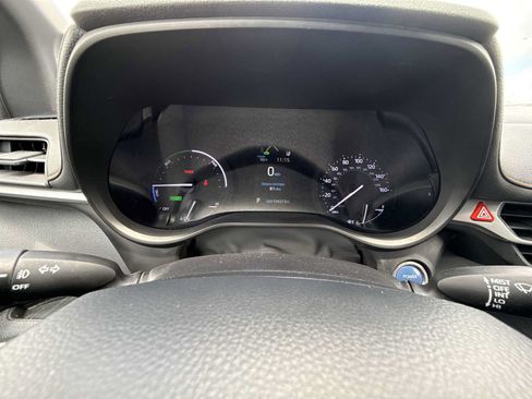 Used 2022 Toyota Sienna XSE FWD image 16