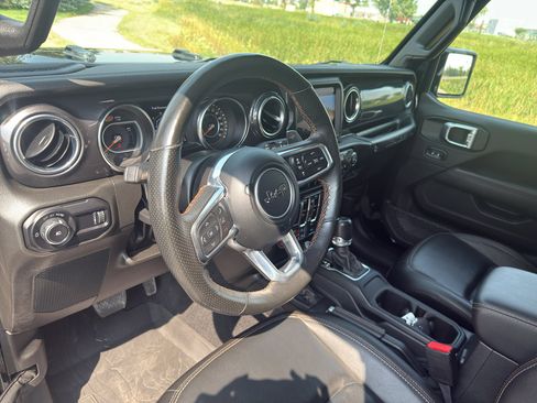 Used 2023 Jeep Wrangler Unlimited Rubicon 392 w/ Xtreme Recon 35" Tire Package image 15