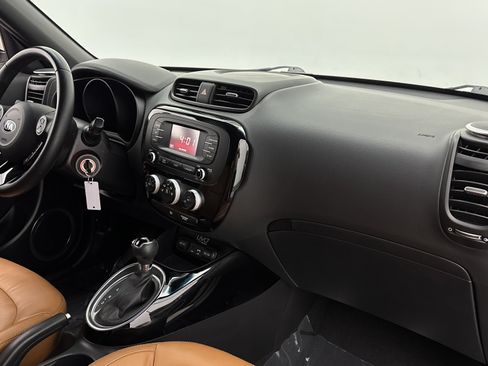 Used 2016 Kia Soul ! w/ Umber Package 1 FWD image 32