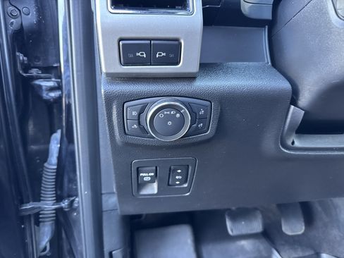 Certified 2020 Ford F150 Lariat w/ Equipment Group 502A Luxury image 40