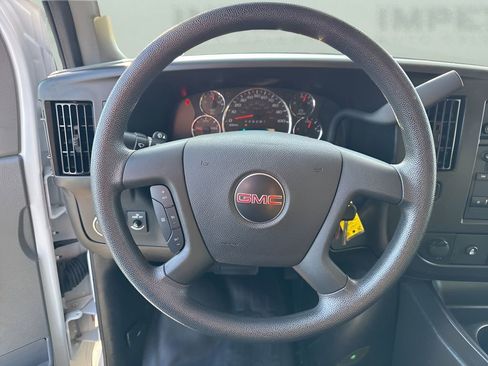 Used 2023 GMC Savana 2500 image 10