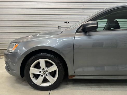 Used 2012 Volkswagen Jetta TDI FWD image 4