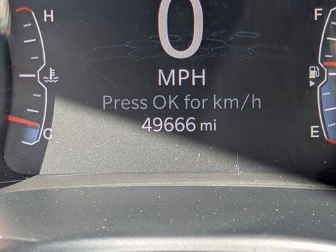 Used 2024 Jeep Compass Latitude AWD/4WD image 2