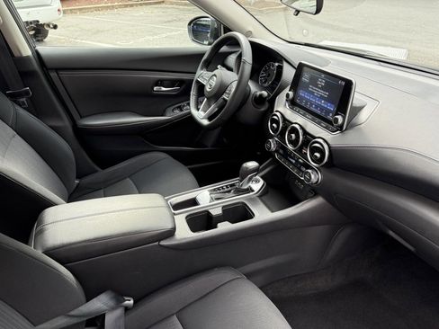 Used 2022 Nissan Sentra SV w/ All-Weather Package image 27