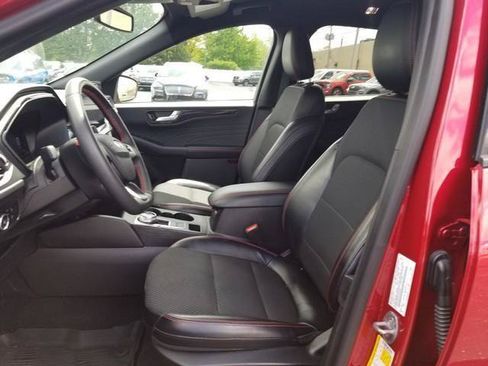 Used 2023 Ford Escape ST-Line Elite AWD/4WD image 13