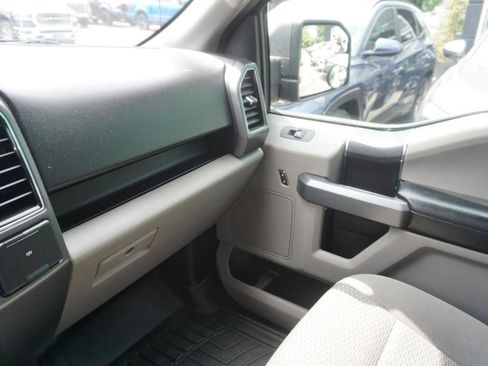 Used 2018 Ford F150 XLT w/ Heavy-Duty Payload Package AWD/4WD image 20