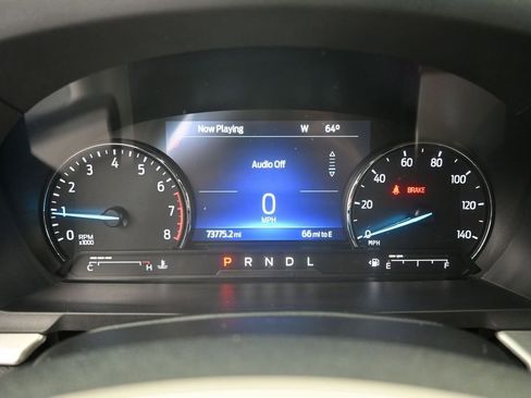 Used 2022 Ford Explorer XLT w/ Equipment Group 202A RWD image 28
