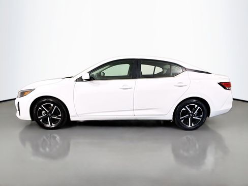Used 2024 Nissan Sentra SV FWD image 6
