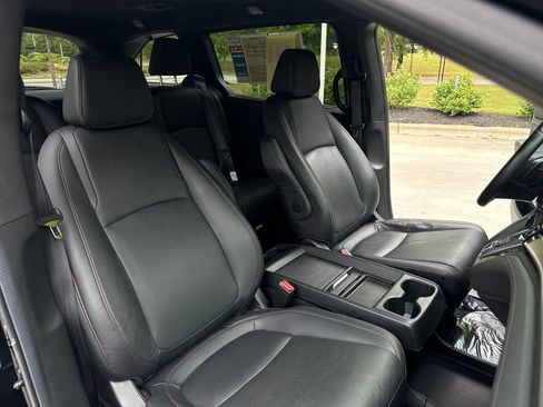 Used 2024 Honda Odyssey Sport image 35